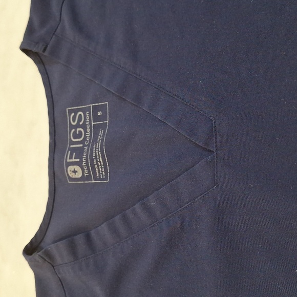 Figs Technical Collection Small Navy 2 Front‎ Pocket Scrub Shortsleeve Shirt - Picture 1 of 8